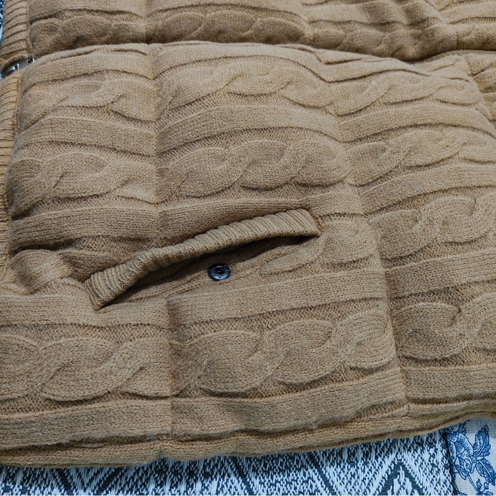 Ralph Lauren Beige Cable Knit Vest - Picture 2 of 6